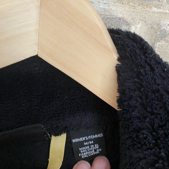 Mountain Hard Wear Black Zip Fleece - Picture 2 of 3